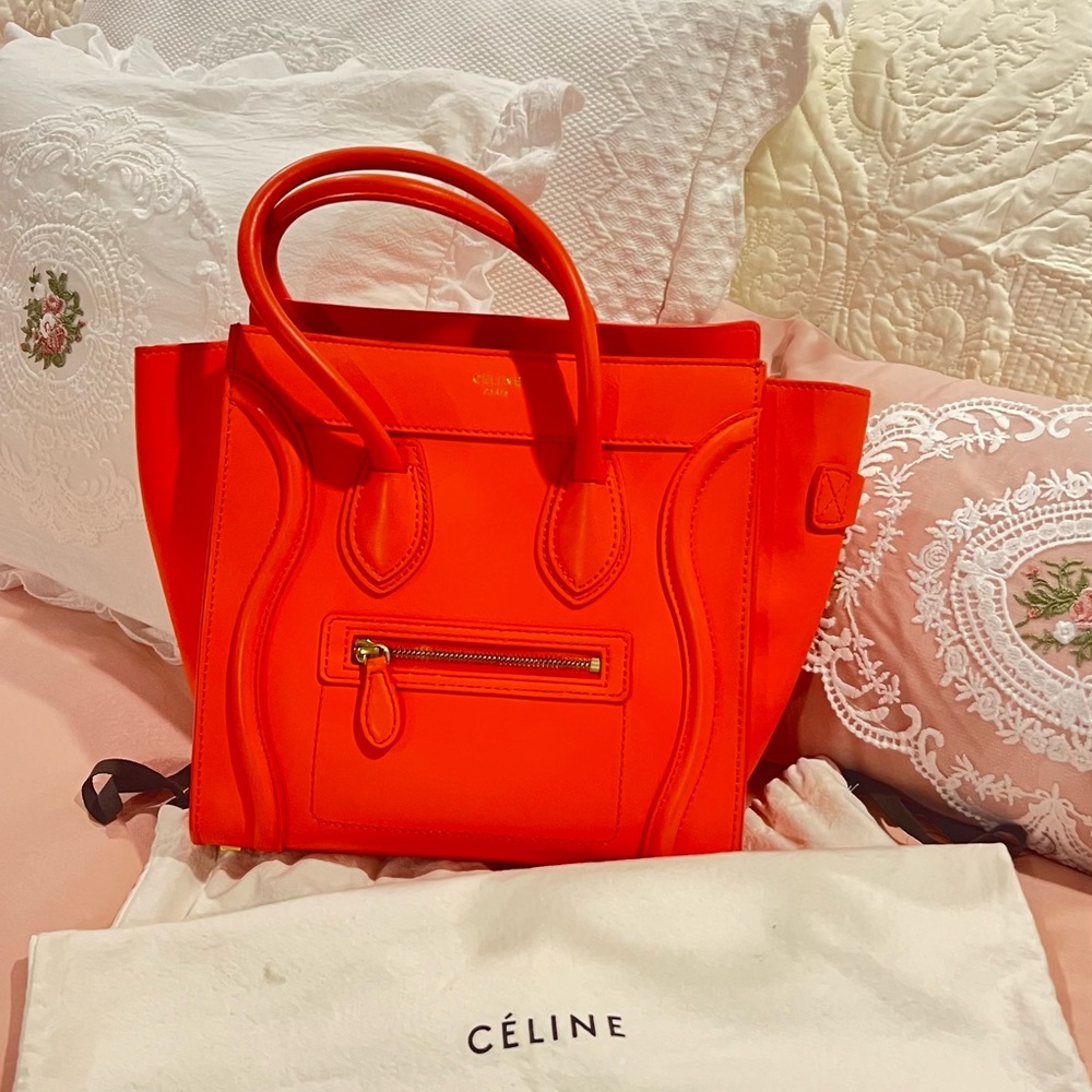 🔥❤️CELINE MICRO LUGGAGE HANDBAG IN DRUMMED CALFSKIN. ABSOLUTELY GORGEOUS RARE - Picture 2 of 16